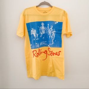 NWOT Rolling Stones Yellow and Blue Tshirt Size M
